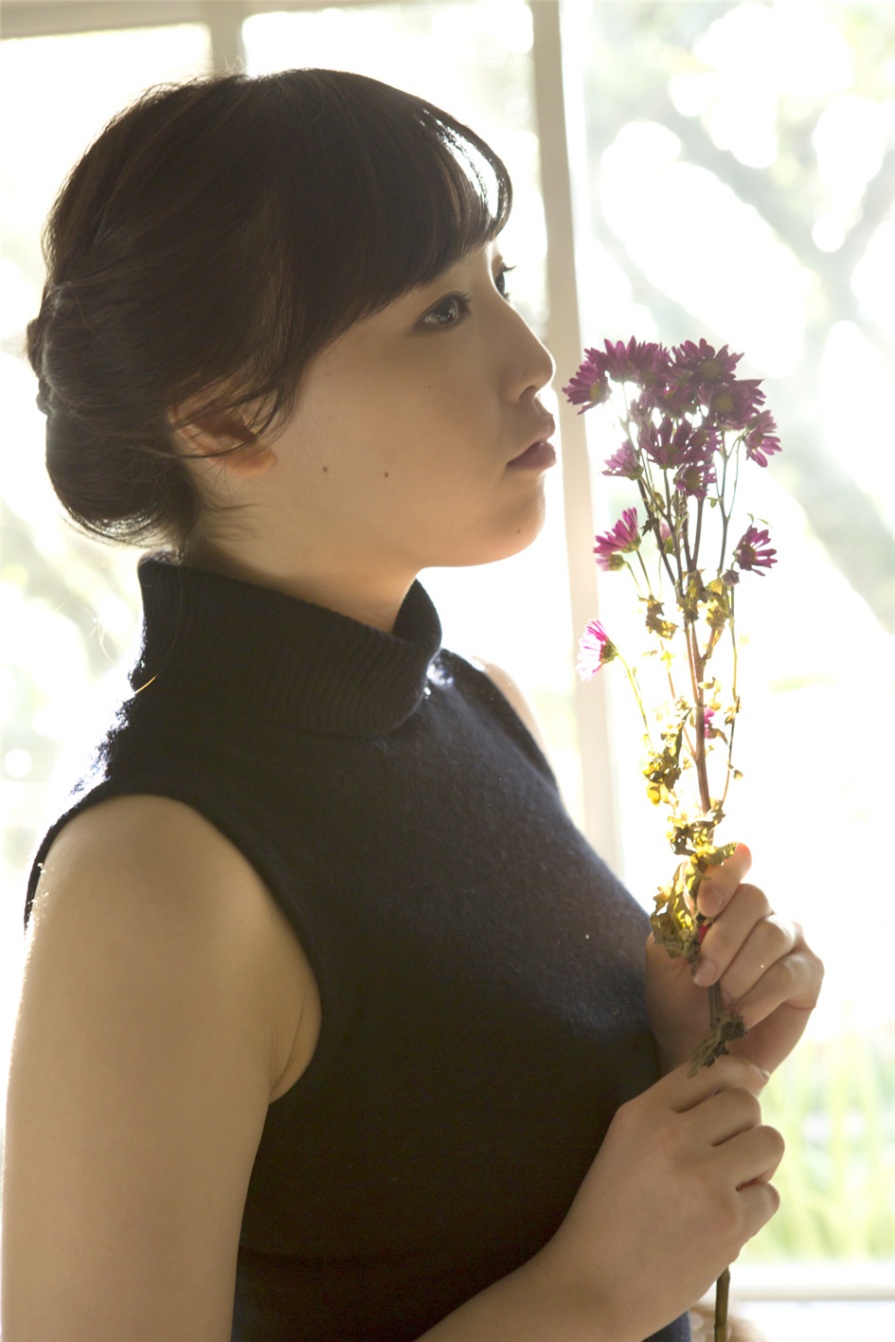 日本清纯美女譜久村聖海边性感比基尼美乳诱惑写真(第77页)