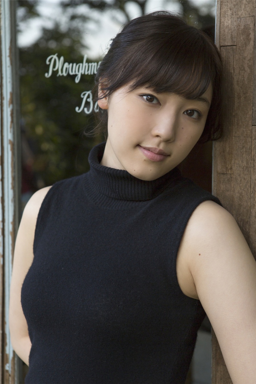 日本清纯美女譜久村聖海边性感比基尼美乳诱惑写真(第85页)