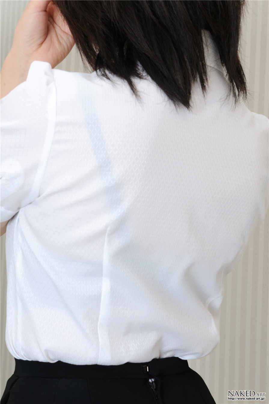 日本美女鹤瀬爱美室内透明裤袜美臀诱惑写真(第108页)