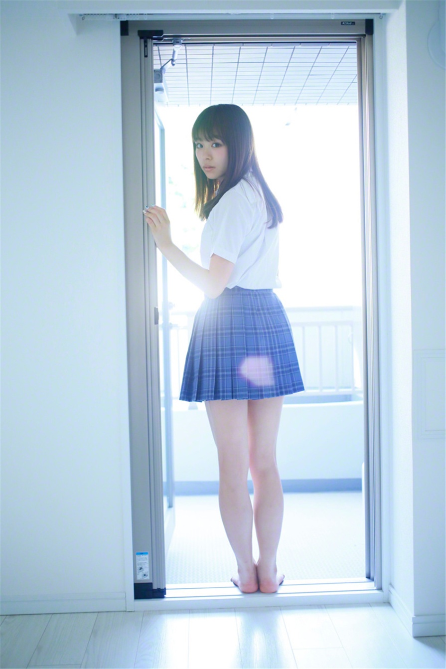 日本清纯美女佐藤麗奈户外JK制服写真图片(第21页)