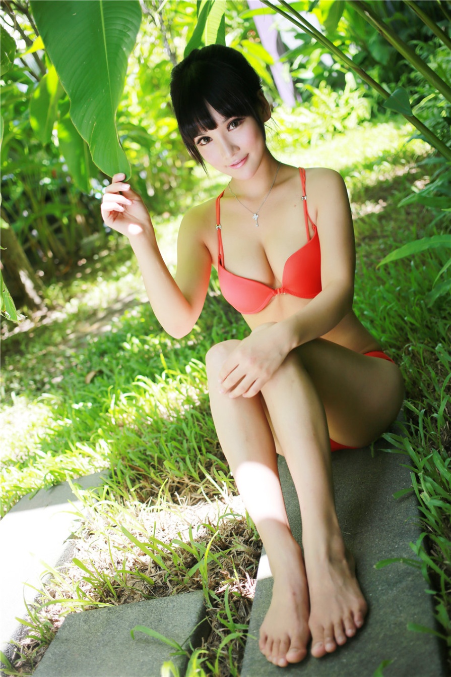 性感内衣模特美女妮儿酒店白嫩乳沟诱惑私拍照片(第29页)