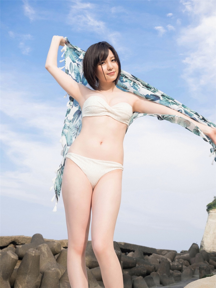 日本学生妹妹岩田華怜户外性感比基尼美乳诱惑写真(第67页)