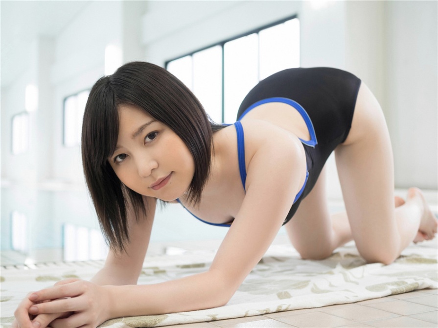 日本学生妹妹岩田華怜户外性感比基尼美乳诱惑写真(第94页)