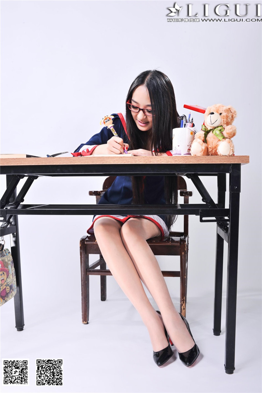 气质美女模特Amily室内修长美腿写真照片(第39页)