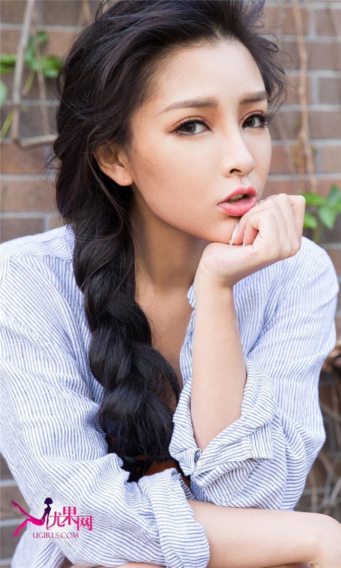 风骚美女戴小唯户外性感比基尼写真照片(第30页)