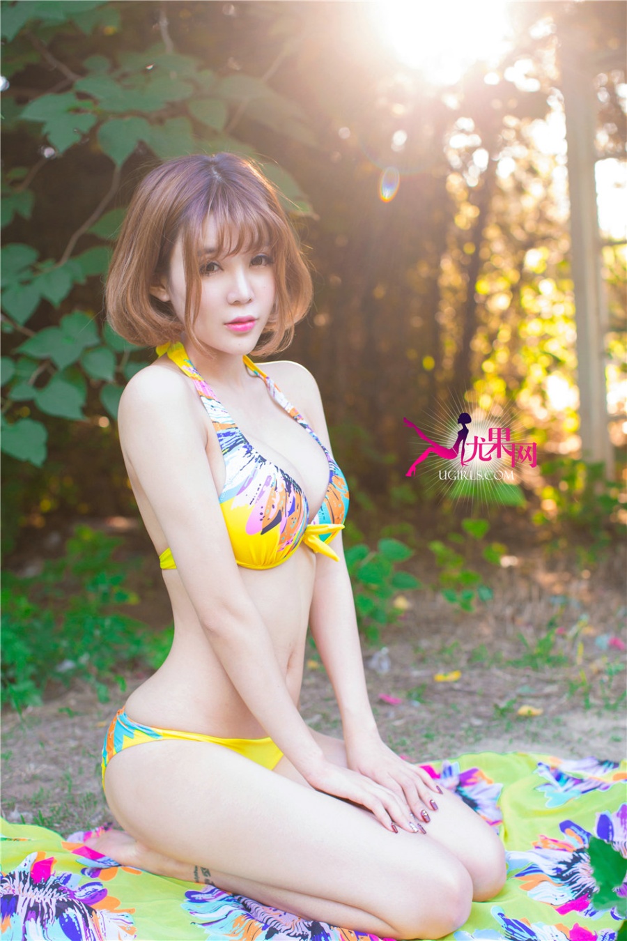 短发美女嫩模Alin户外粉嫩玉乳诱惑写真(第36页)