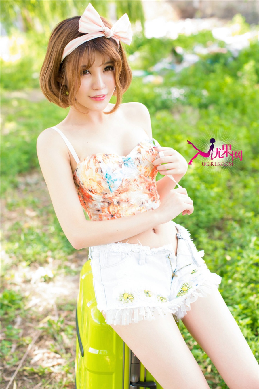 短发美女嫩模Alin户外粉嫩玉乳诱惑写真(第45页)