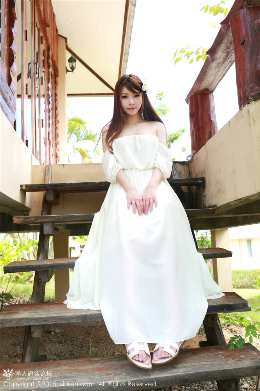 清纯美女MARA醬户外性感比基尼雪白乳沟诱惑写真图片(第38页)