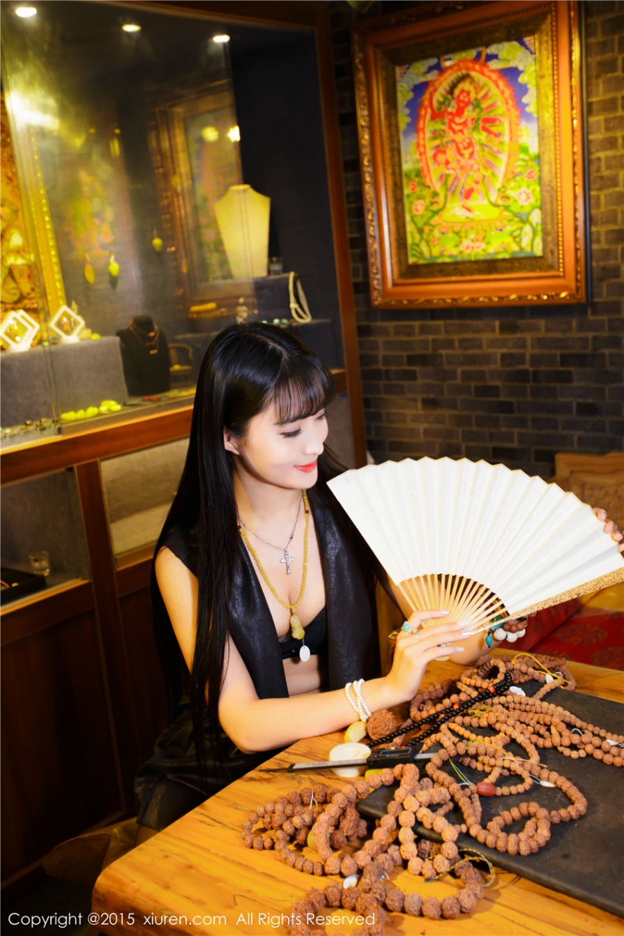 气质美女模特lucky咏丹室内性感内衣美乳诱惑写真图片(第37页)
