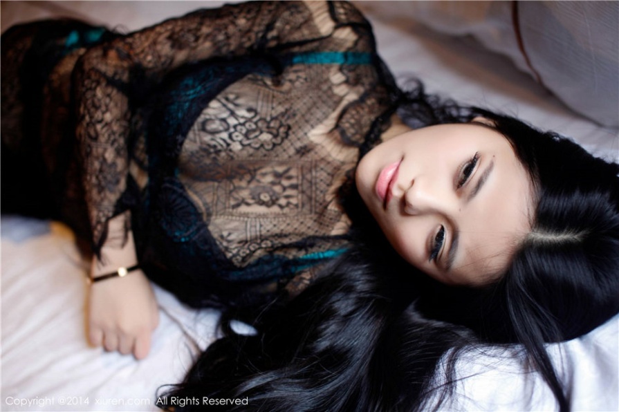 极品美女歐陽妮娜娜透视装雪白美腿诱惑写真图片(第65页)