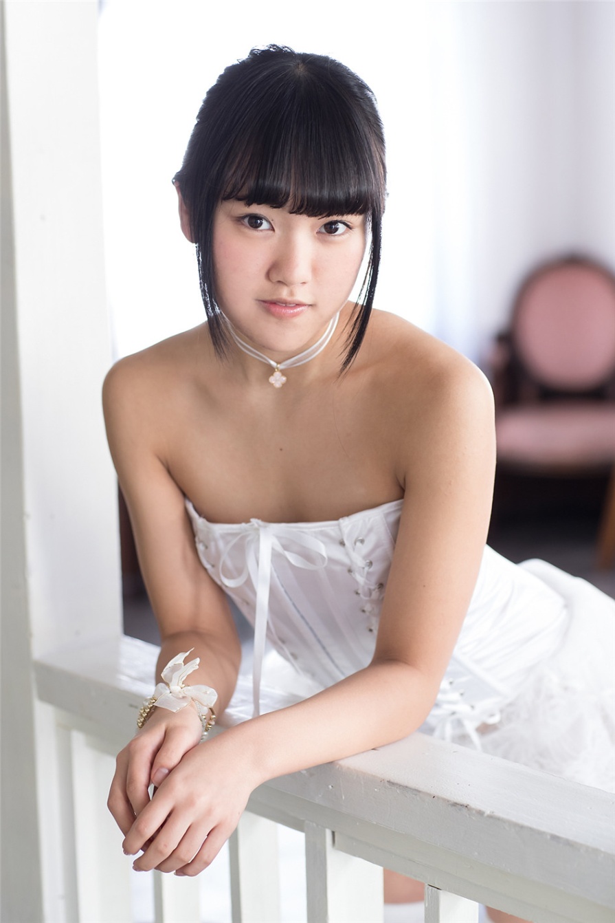 日本美少女香月りお室内蕾丝紧身衣私房写真图片(第2页)