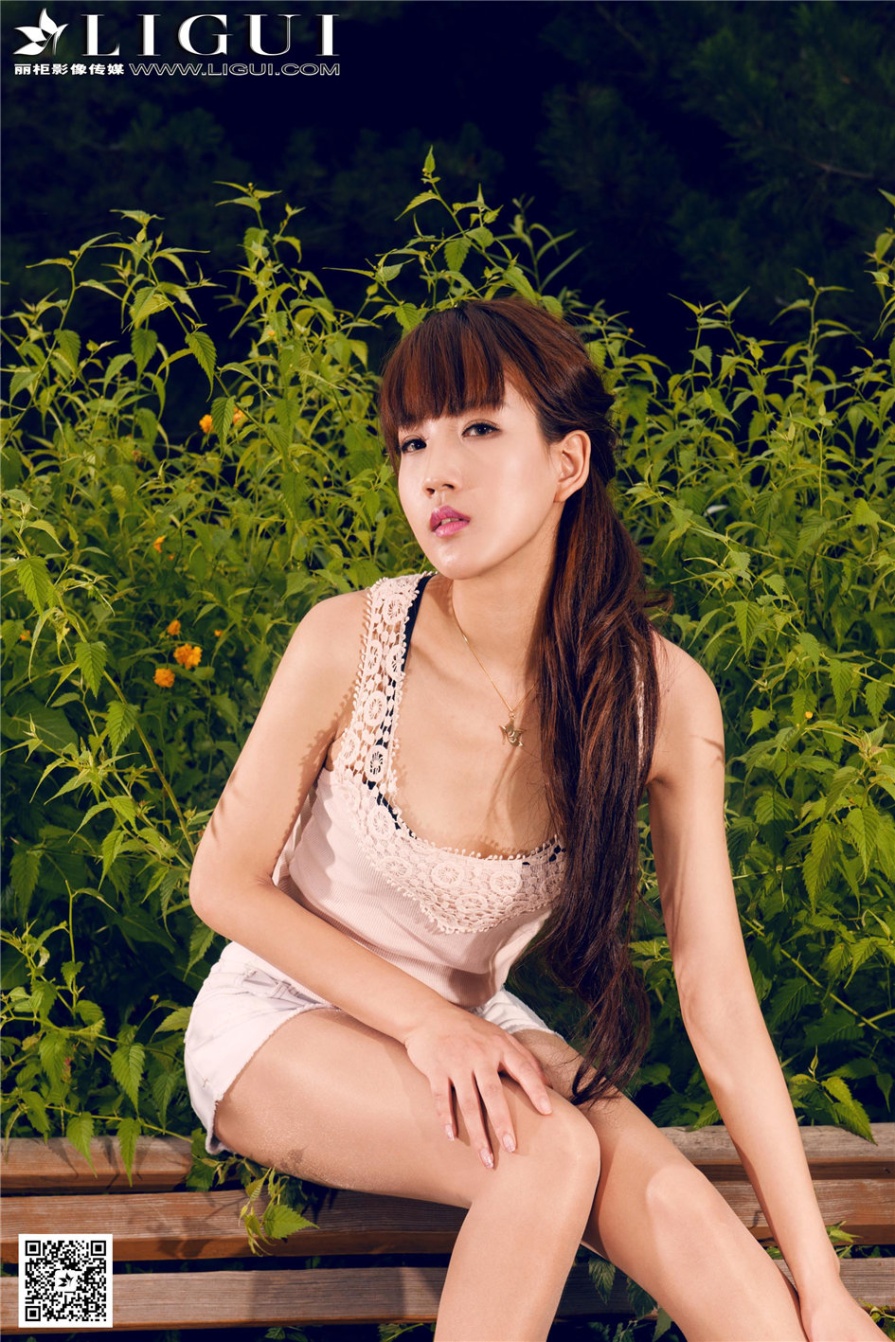 冷艳美女司琪户外高跟美腿写真图片(第29页)