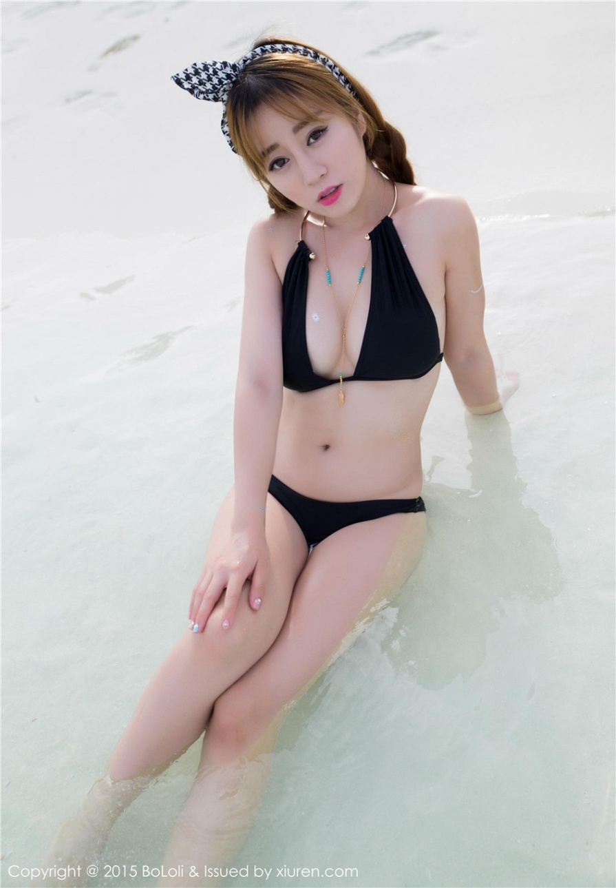 极品美女王语纯海边性感比基尼写真图片(第13页)