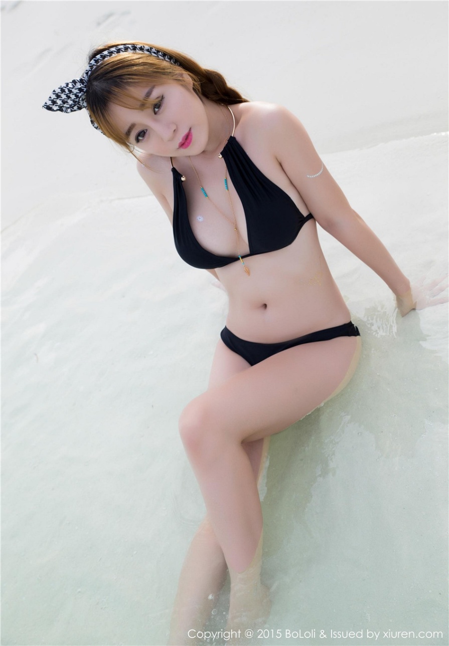 极品美女王语纯海边性感比基尼写真图片(第20页)