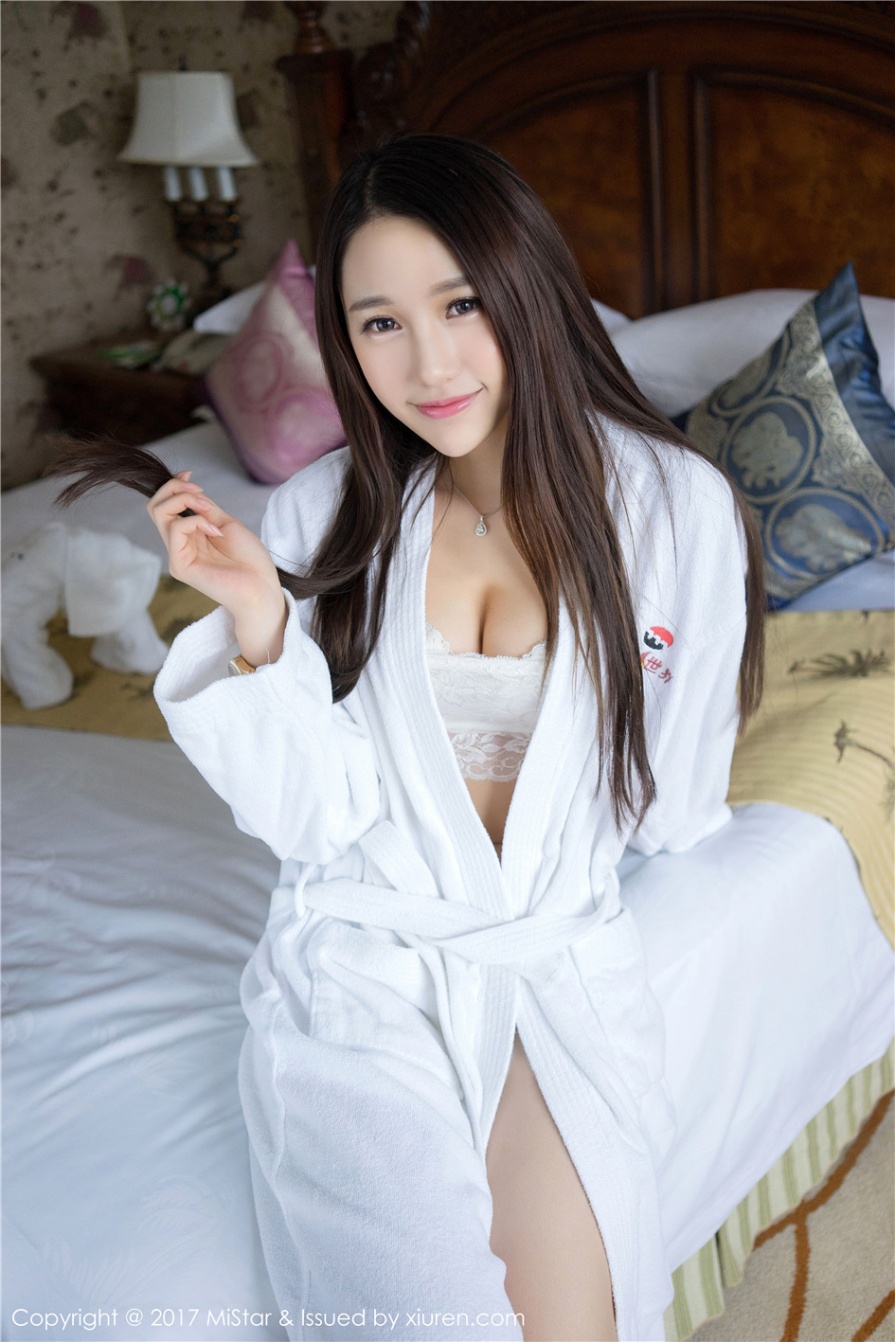 极品美女模特刘奕宁Lynn生活照唯美写真图片(第11页)