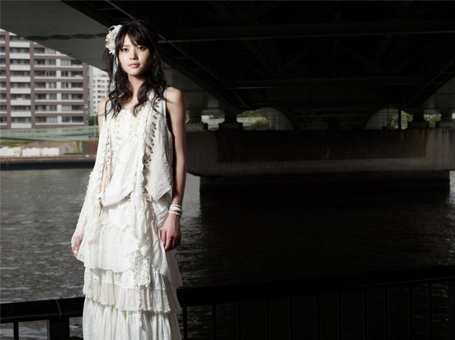 日本美女矢島舞美性感比基尼摄影艺术照片(第73页)