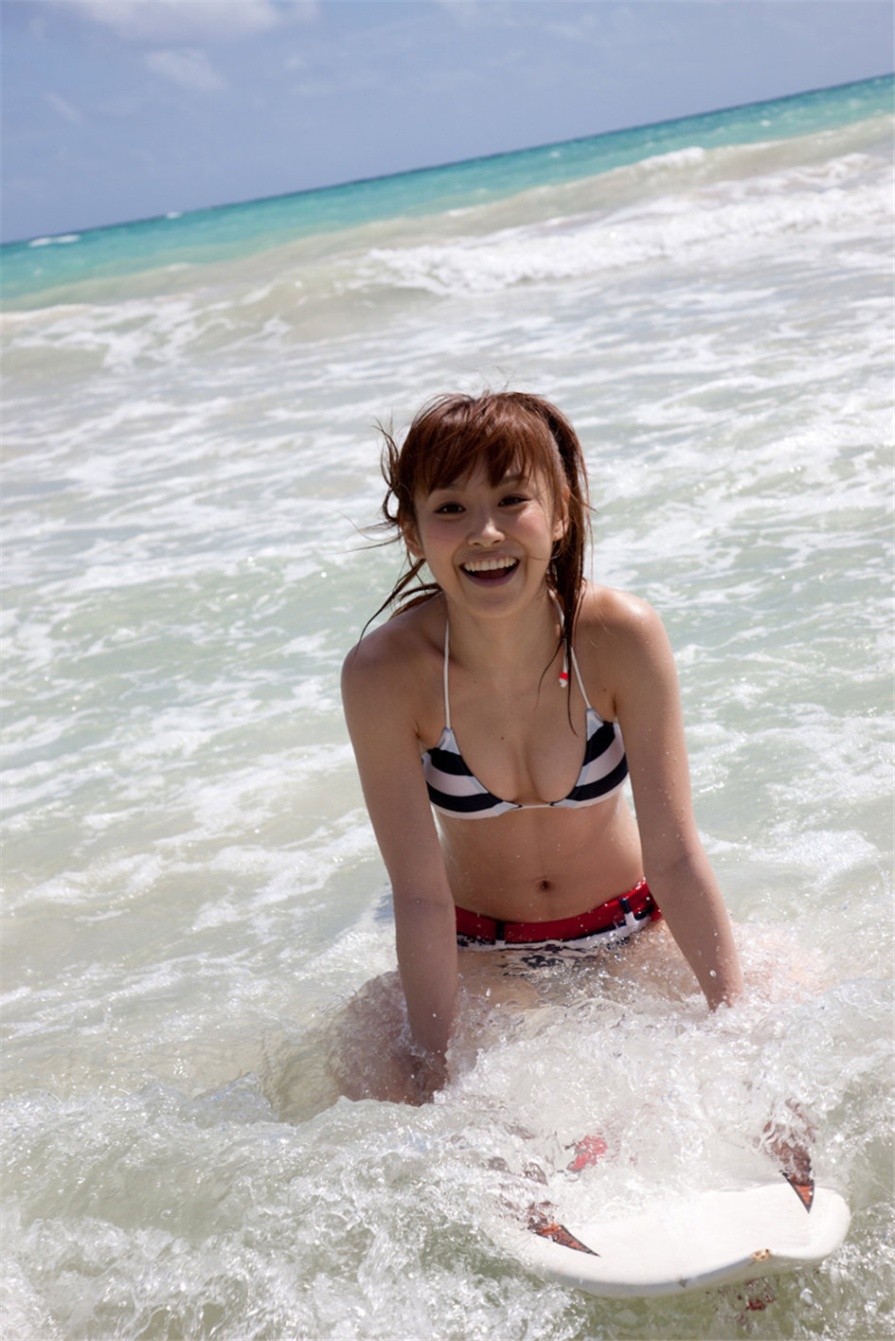 日本美女高橋愛女仆制服写真照片(第18页)