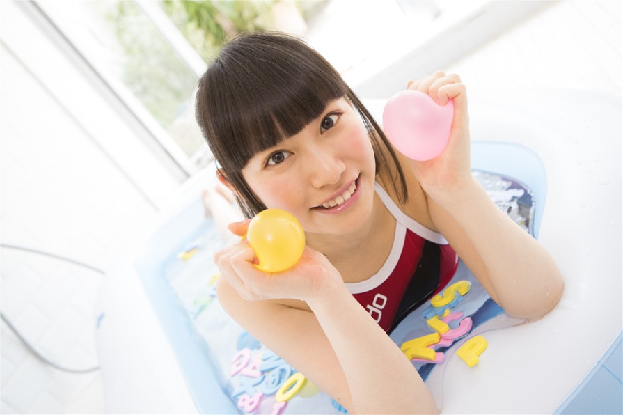 可爱日本少女葉月彩菜湿身私房写真图片(第23页)