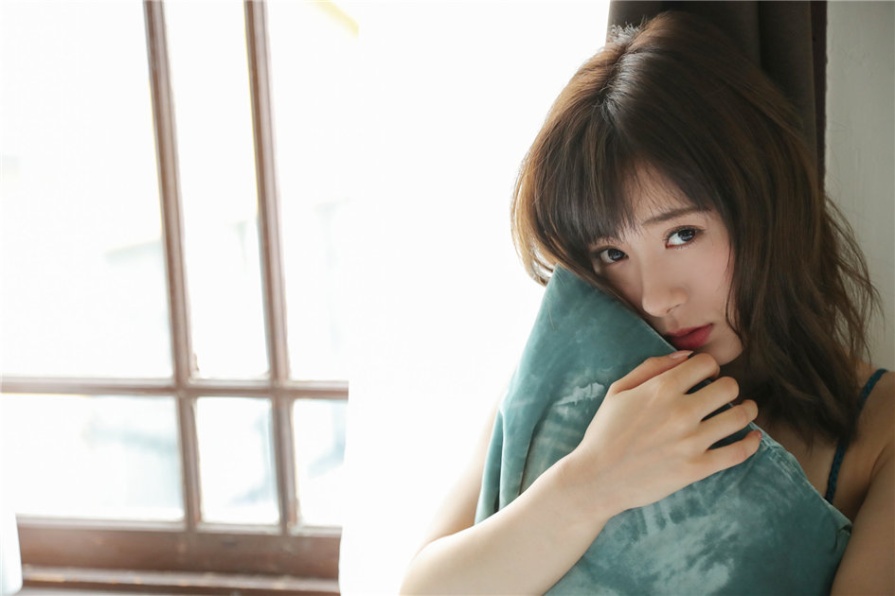 日本美女生田衣梨奈性感比基尼写真图片(第54页)