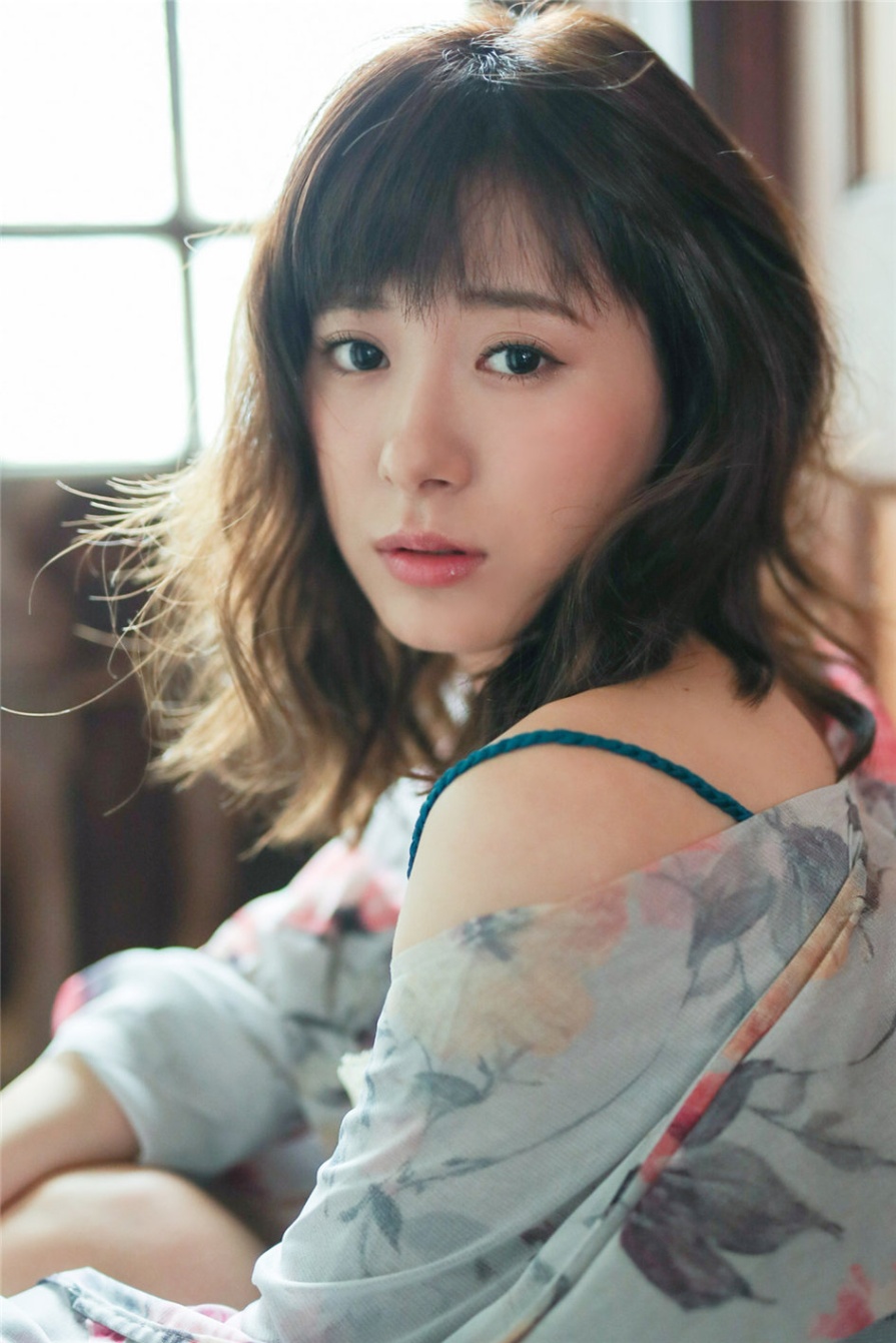 日本美女生田衣梨奈性感比基尼写真图片(第68页)