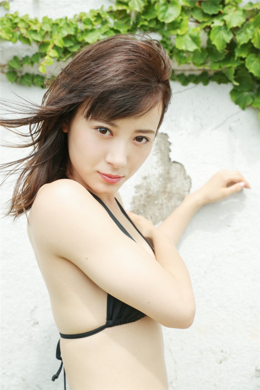 骨感美女田衣梨奈雪白美腿私拍照片(第28页)