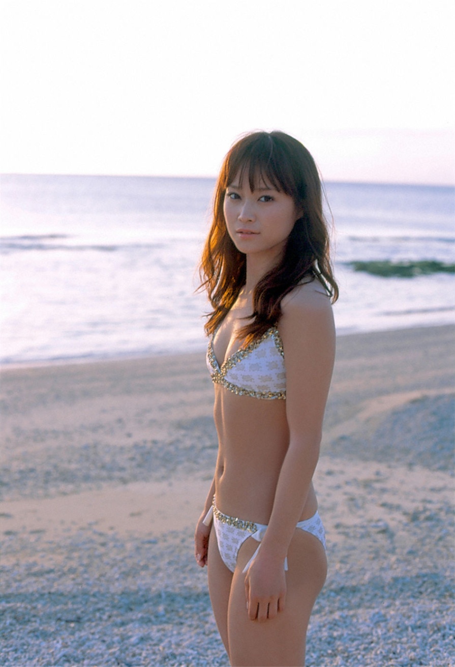 日本美女亀井絵里百变制服写真照片(第81页)
