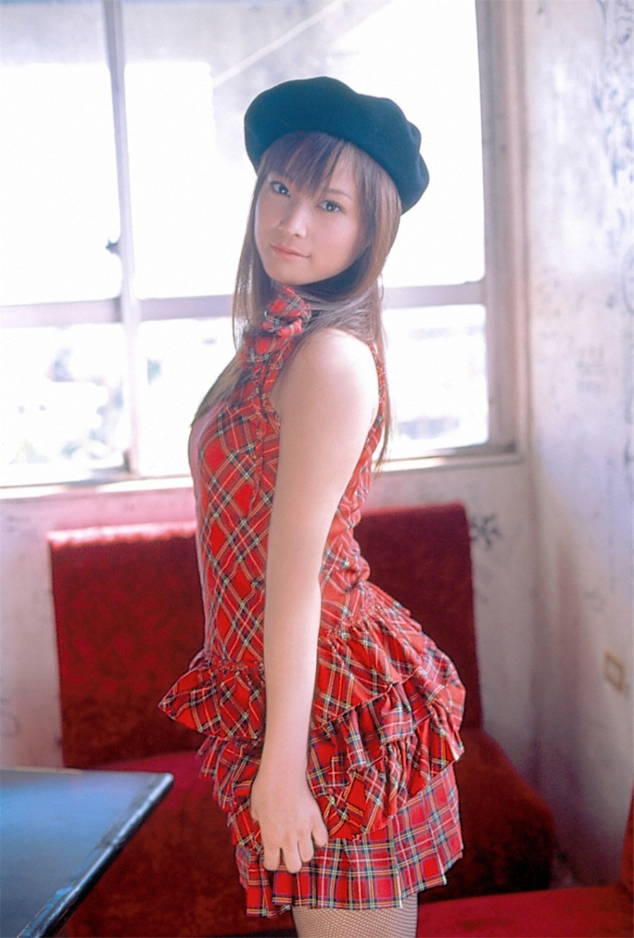 日本美女亀井絵里百变制服写真照片(第93页)