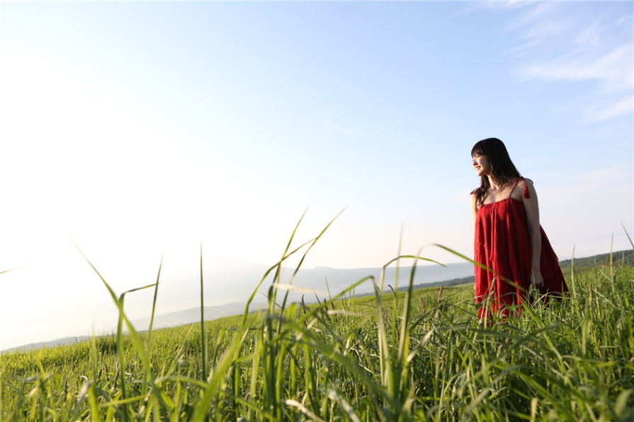 日本美少女鈴木愛理户外性感比基尼写真图片(第102页)