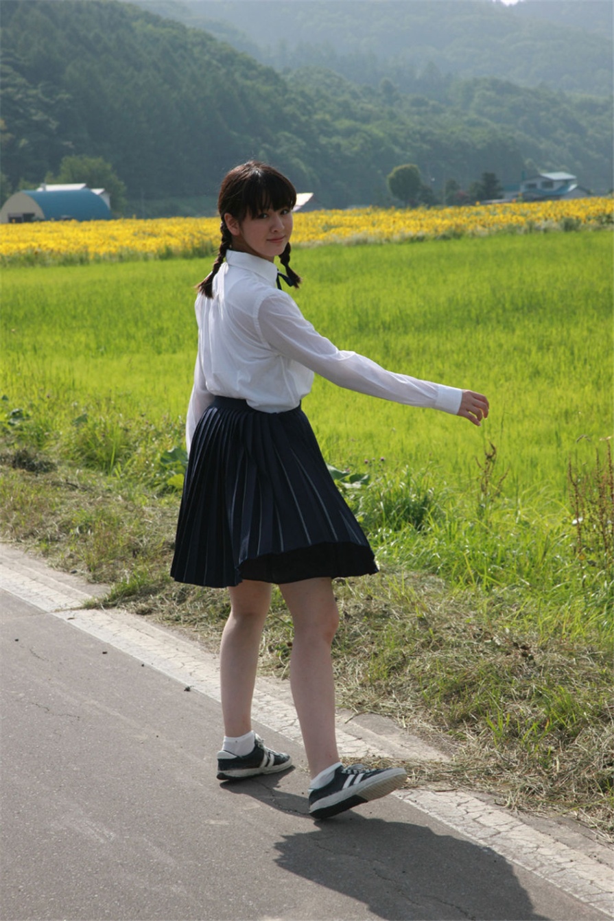 日本美少女菅谷梨沙子JK制服写真照片(第108页)