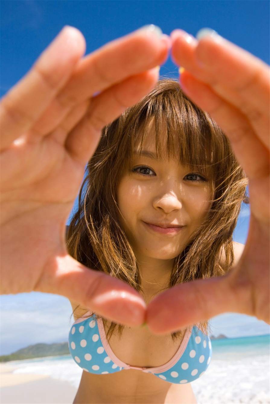 日本美女高橋愛户外性感比基尼写真照片(第59页)