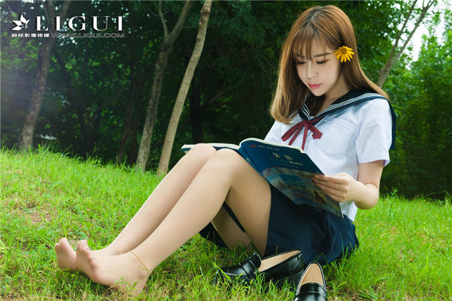 清纯学生妹Vicky户外雪白美足写真图片(第44页)