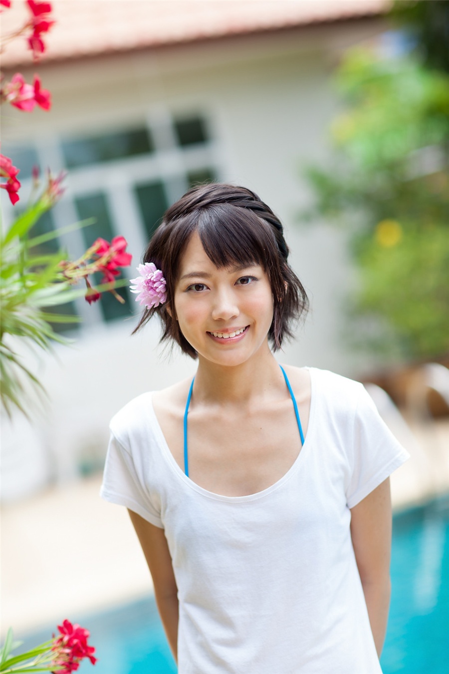 清纯美女西野小春泳池边性感比基尼写真图片(第3页)