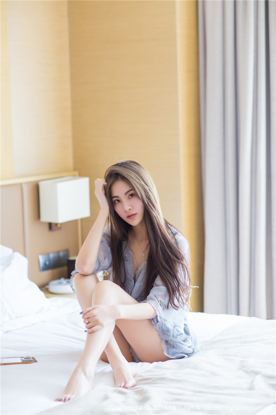 宅男女神菲儿极品身材内衣私房写真照片(第25页)