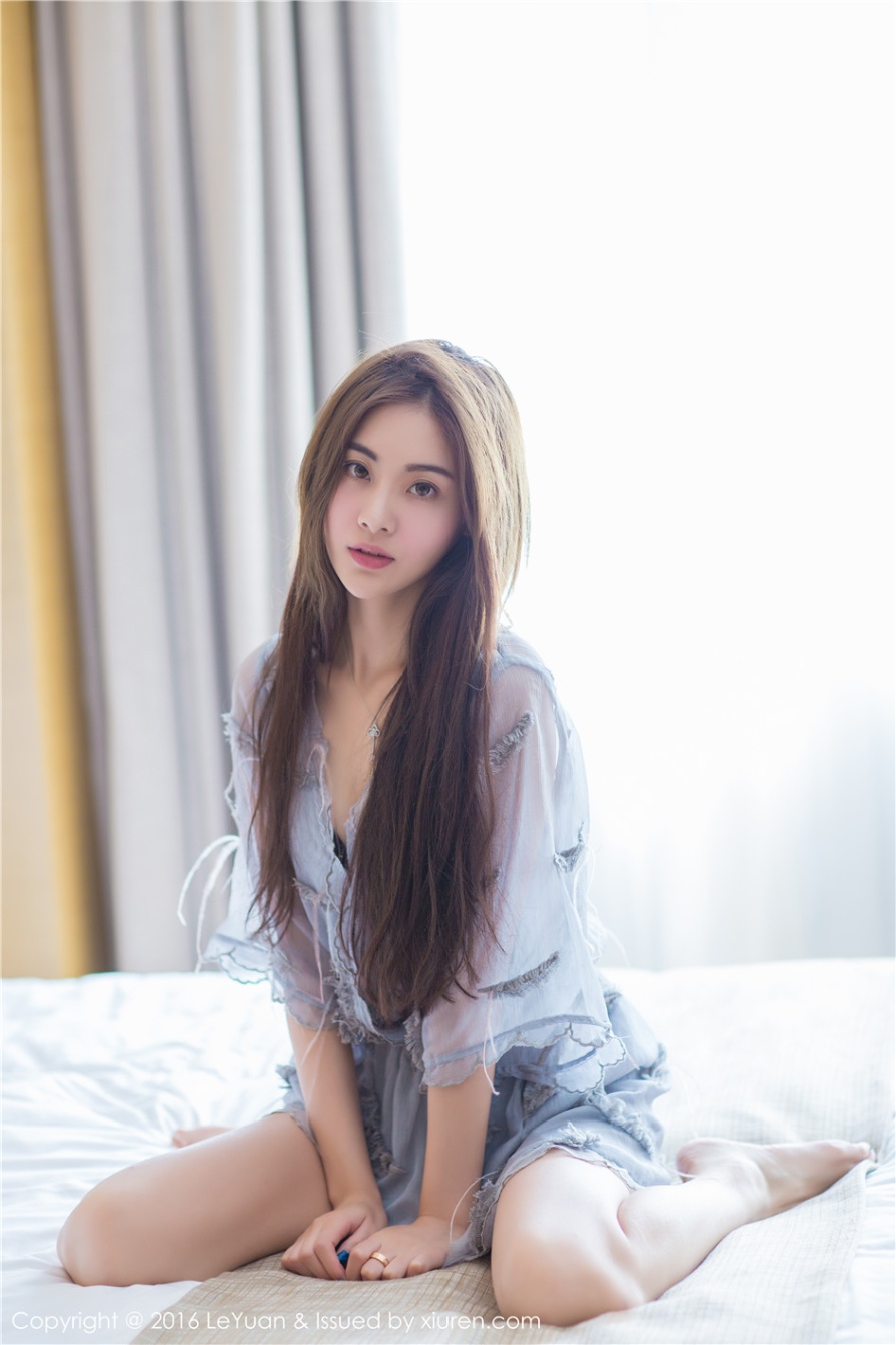 宅男女神菲儿极品身材内衣私房写真照片(第26页)