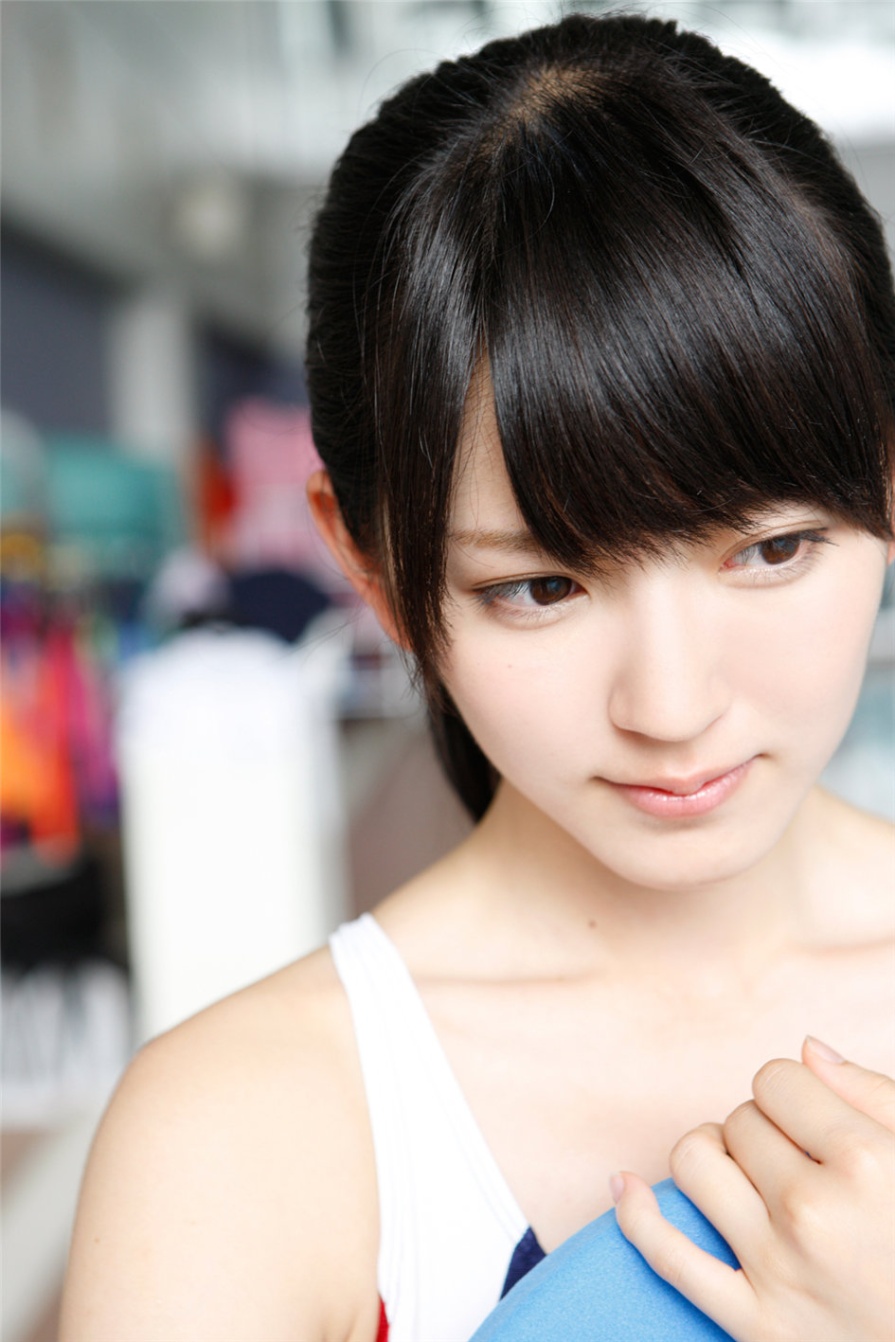 日本可爱美女鈴木愛理性感泳装写真图片(第69页)