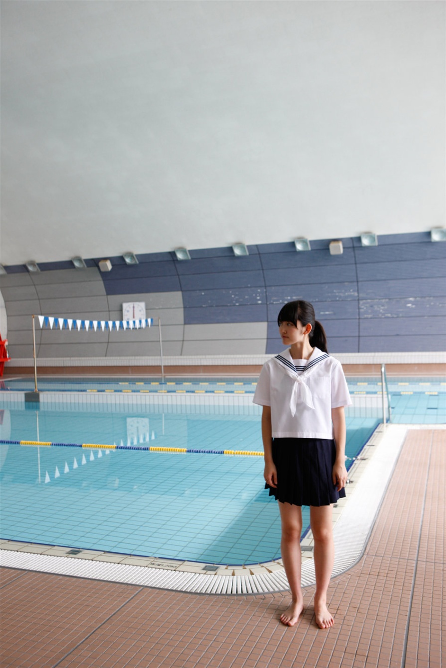日本可爱美女鈴木愛理性感泳装写真图片(第71页)