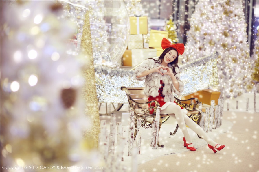 巨乳美女圣诞装扮制服写真照片(第7页)