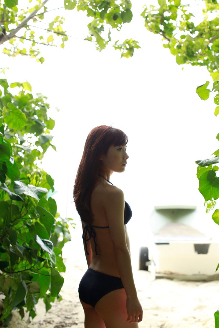 小清新美女石田亜佑美户外性感比基尼写真照片(第52页)