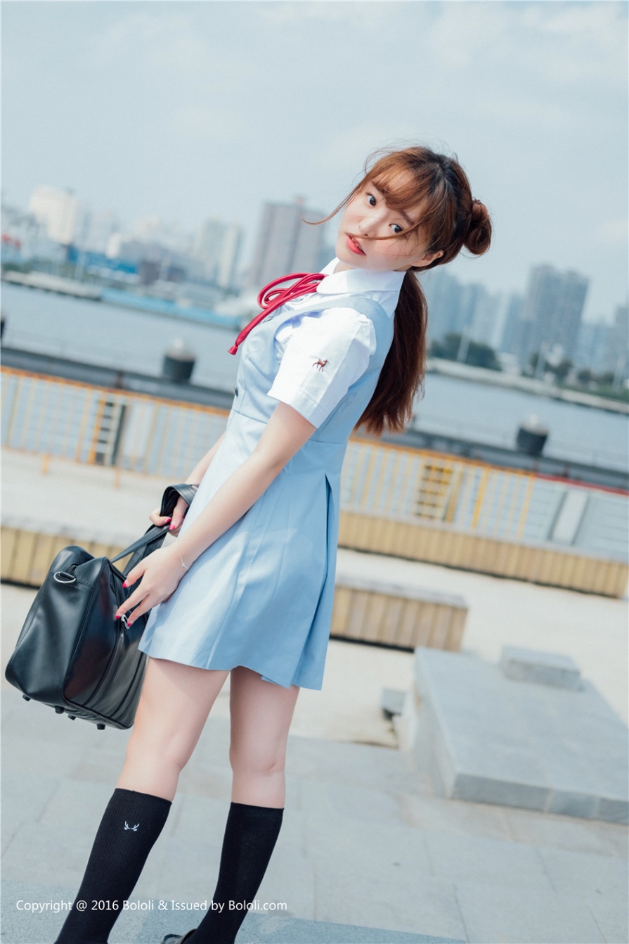 90后小萝莉柳侑绮户外学生制服清新写真图片(第9页)