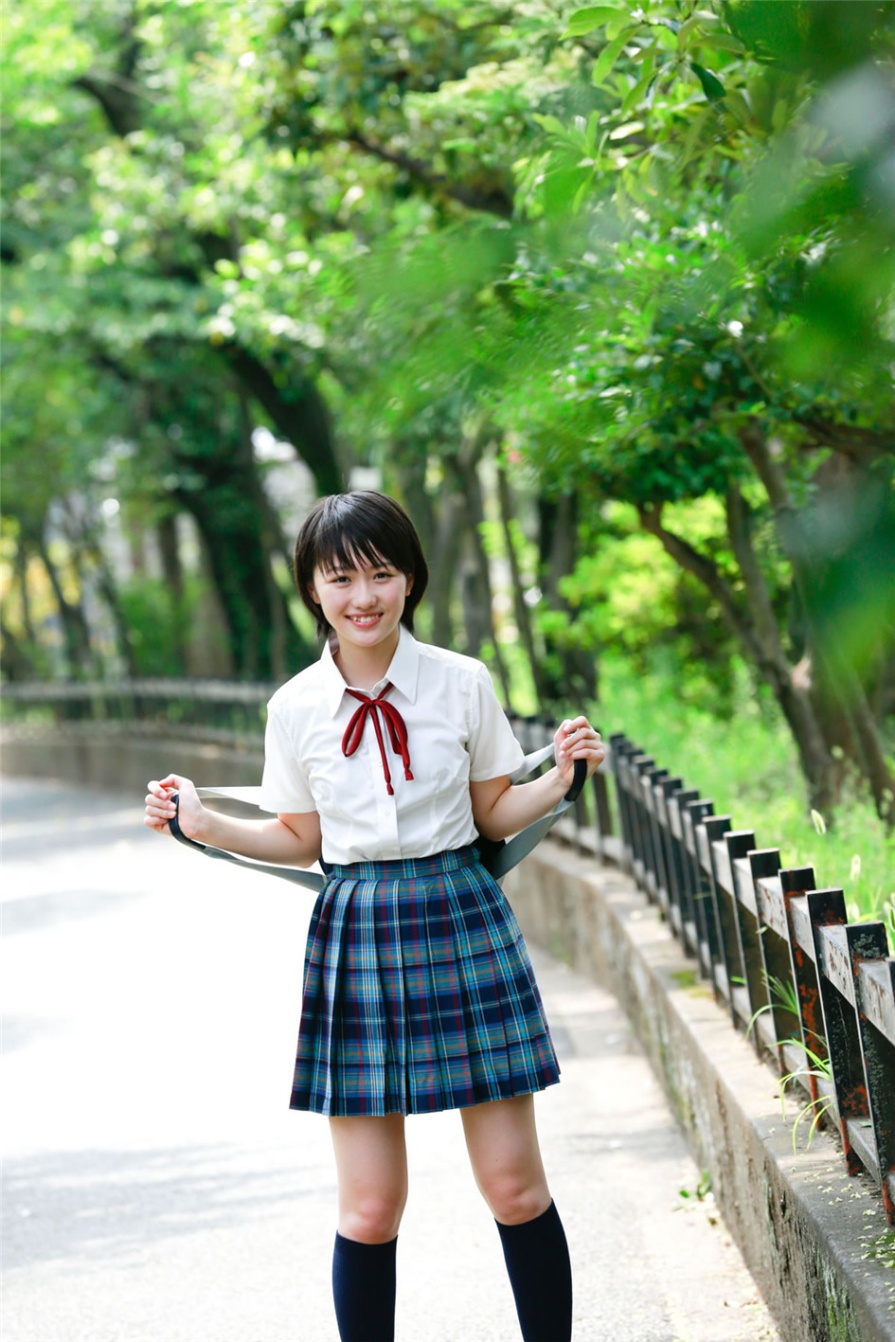 日本明星工藤遥JK制服外景写真图片(第74页)