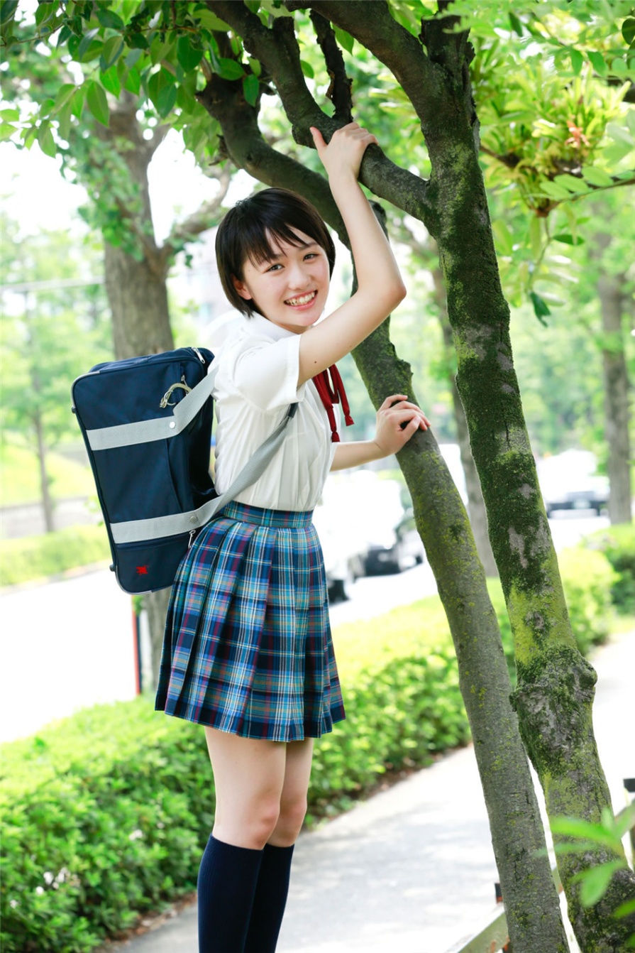 日本明星工藤遥JK制服外景写真图片(第93页)