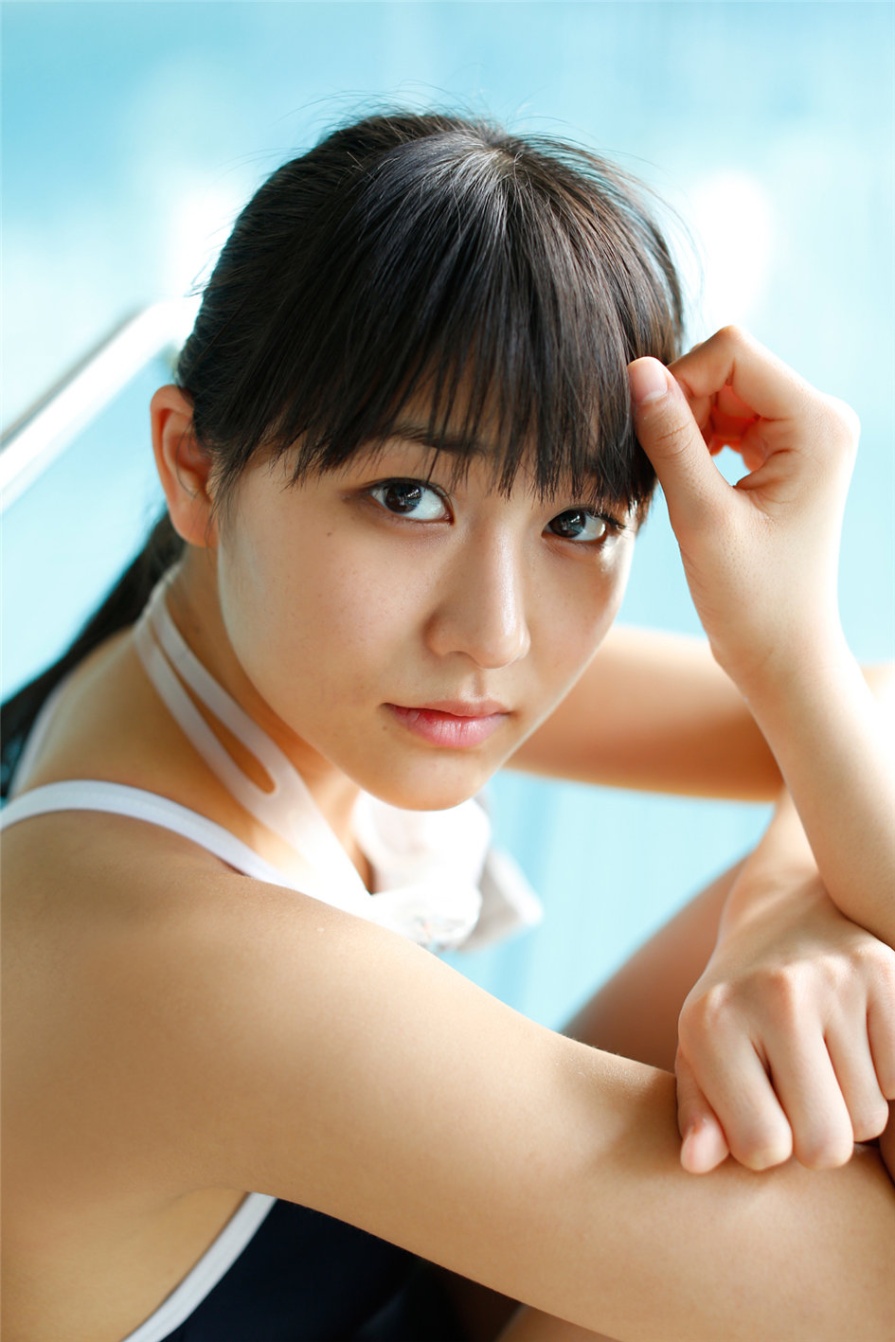 日本美女福田花音泳池性感泳装写真图片(第66页)