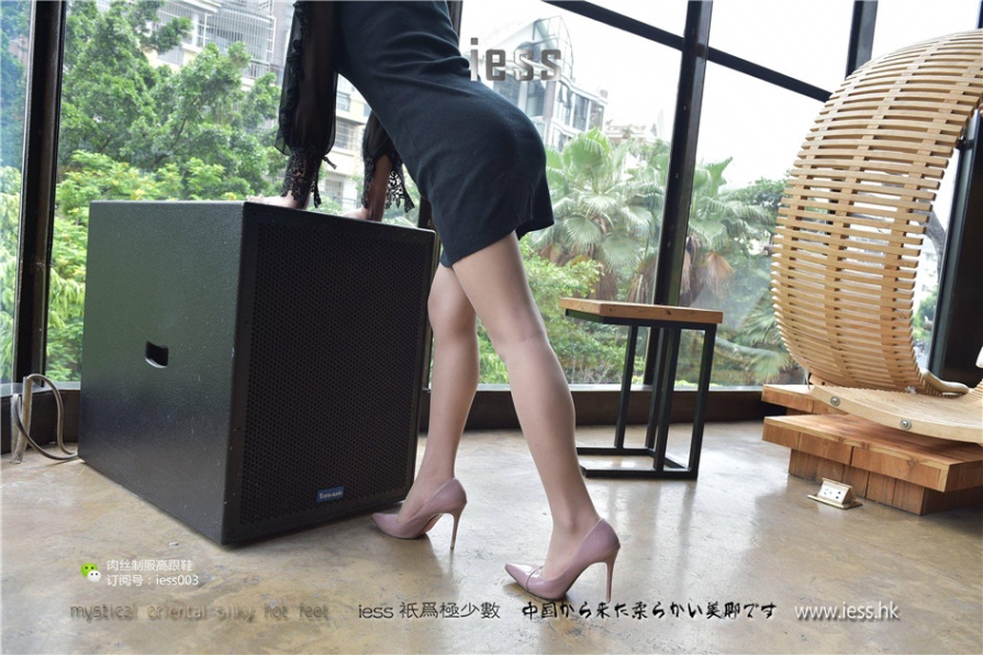 风骚少妇疏影薄丝私房写真图片(第46页)