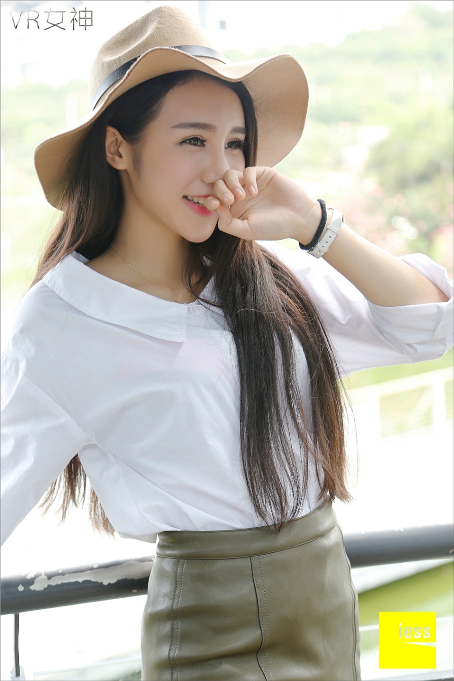 气质美女SASA白色丝袜美腿诱惑外景照片(第74页)