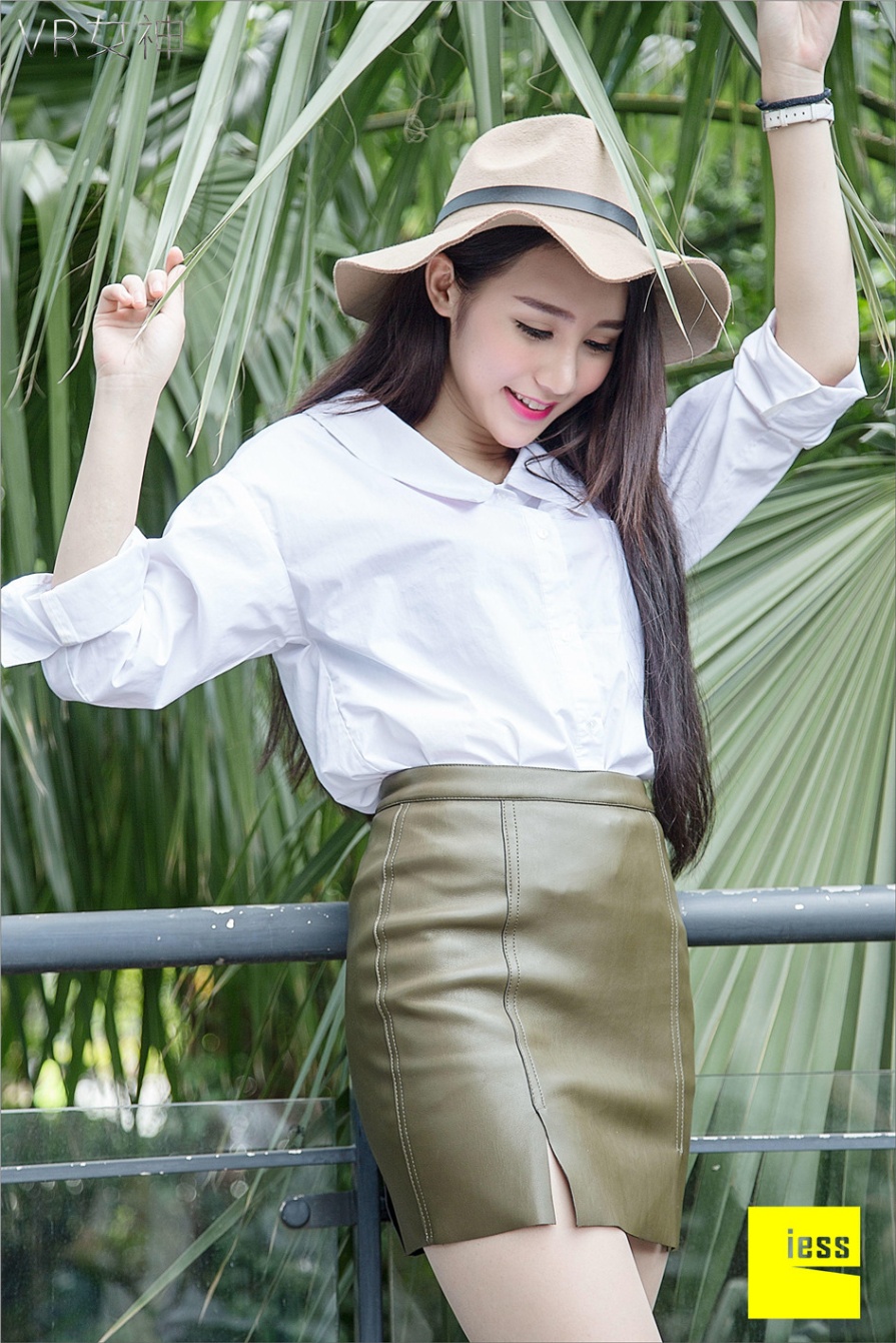 气质美女SASA白色丝袜美腿诱惑外景照片(第75页)