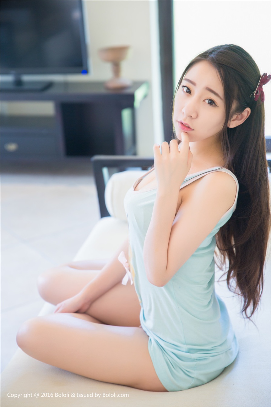 小清新美少女朵比DOBBY户外比基尼白皙爆乳诱惑写真(第84页)