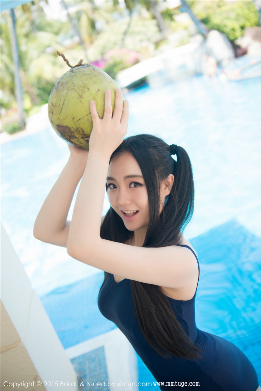 可爱美女许文婷泳池死库水泳装写真图片(第61页)