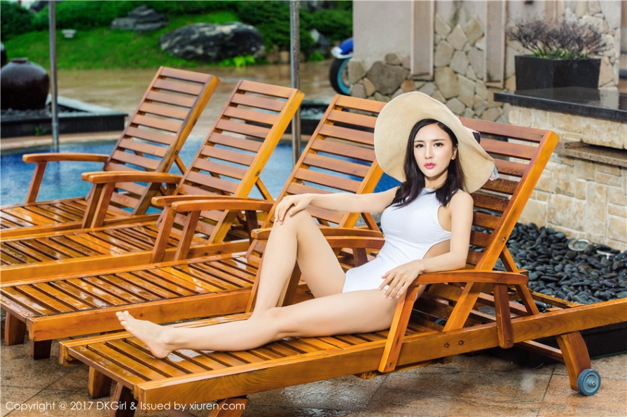 气质美女模特梅哥旅拍湿身诱惑写真(第32页)