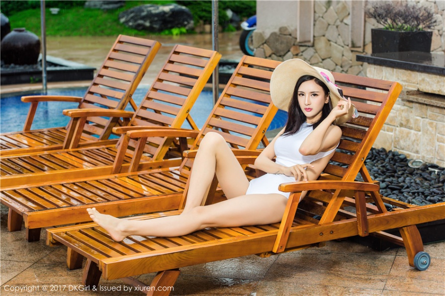 气质美女模特梅哥旅拍湿身诱惑写真(第33页)