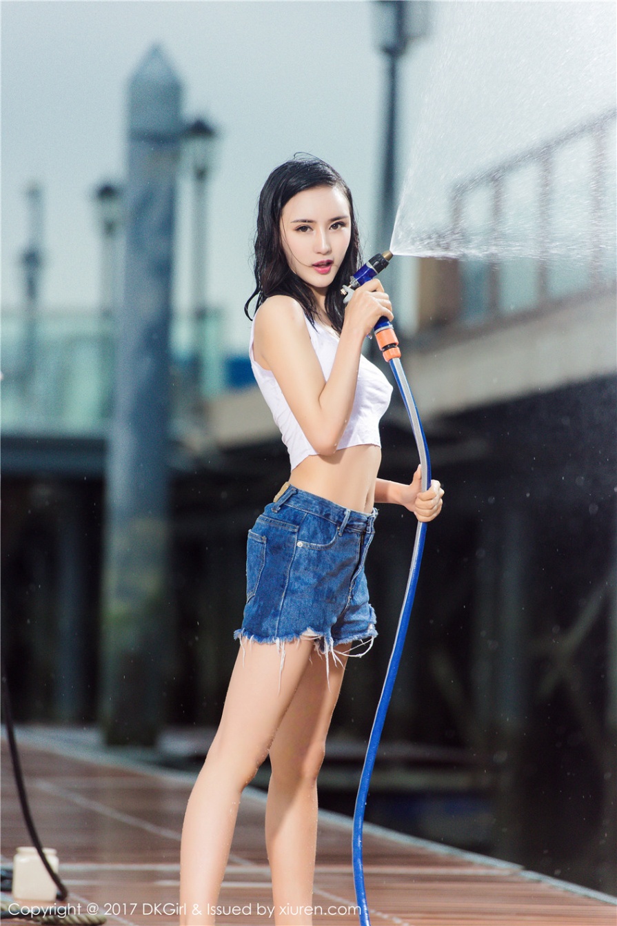 气质美女模特梅哥旅拍湿身诱惑写真(第37页)